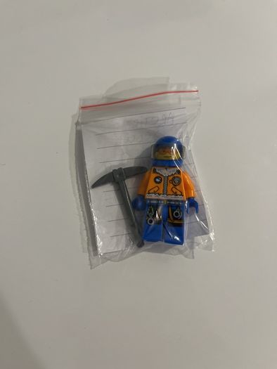 Lego City  Arctic Scout minifigure