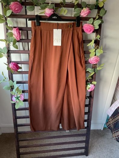 trousers Bnwt Zara wrap over front trousers size small rust brown shade