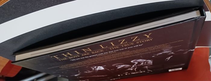 Thin Lizzy / The Boys Are Back/ The True Story/ Dave Thompson/2010