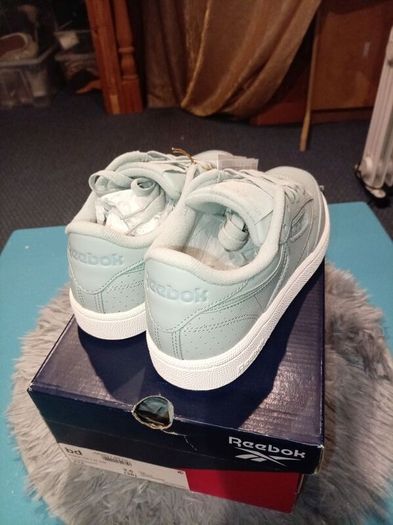 ladies Reebok shoes 3.5(36)