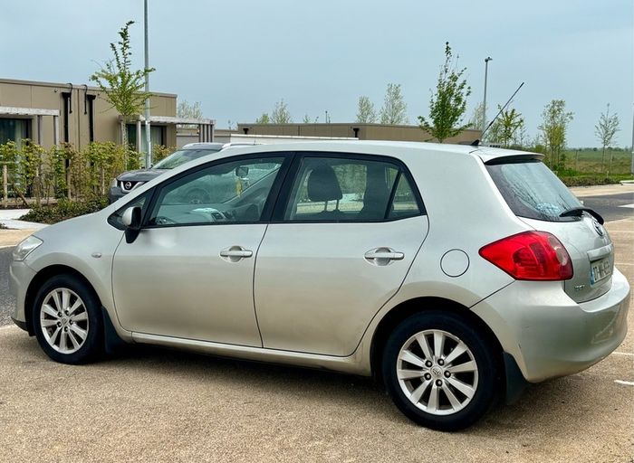 2007 Toyota Auris