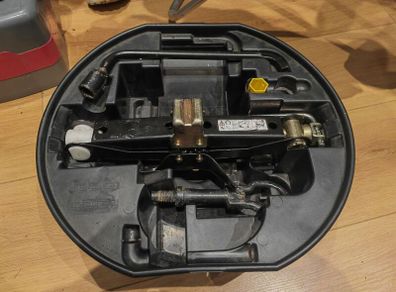 French Jack kit for small car