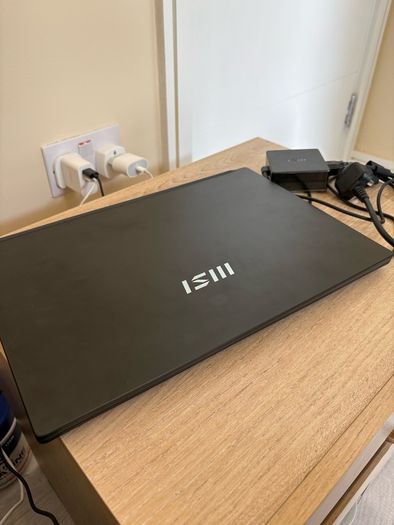 MSI Modern 15 H C13M-274UK 15.6" FullHD 60Hz Black Intel Core i7 Laptop