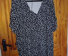 plussize ladies top size 32