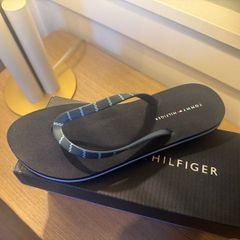 Tommy Hilfiger Flip Flops Size 5