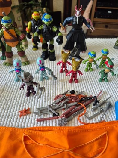 Teenage Mutant Ninja Turles Figures