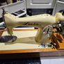 Lucia sewing machine Image 2