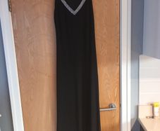 Arruba Long Black  Dress With  A Diamond V- Neckline. S.12.  New.- No Tag.
