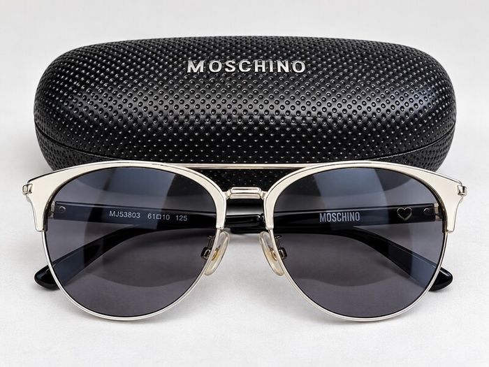 Guess GU 0314 Silver Sunglasses with Case