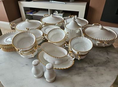 Vintage Richmond Bone China England  White & Gold