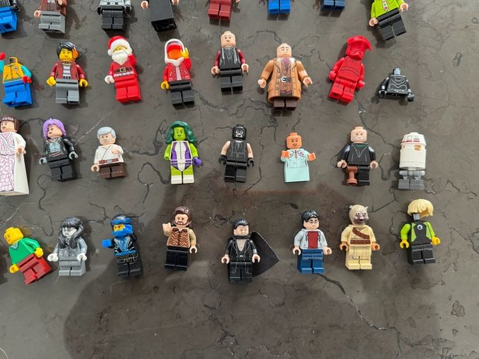 lego mini figures