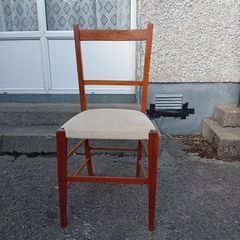 Rare Gio Ponti Leggera Chair (Model 646) for Cassina . Mid-Century Italian Design Icon