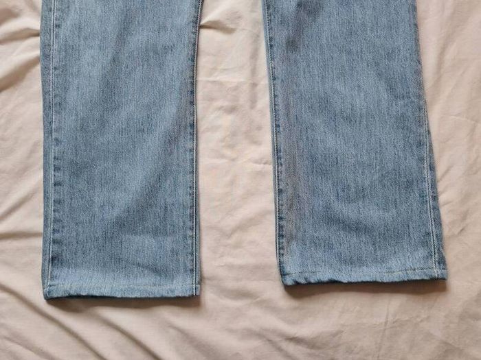levis 501 Size 38/28 button fly have been shortened from 32" leg In excellent condition