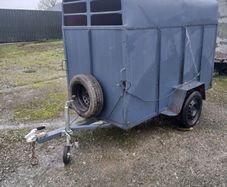 Pony box