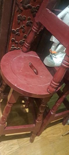 3 X Vintage Bar Stools Read