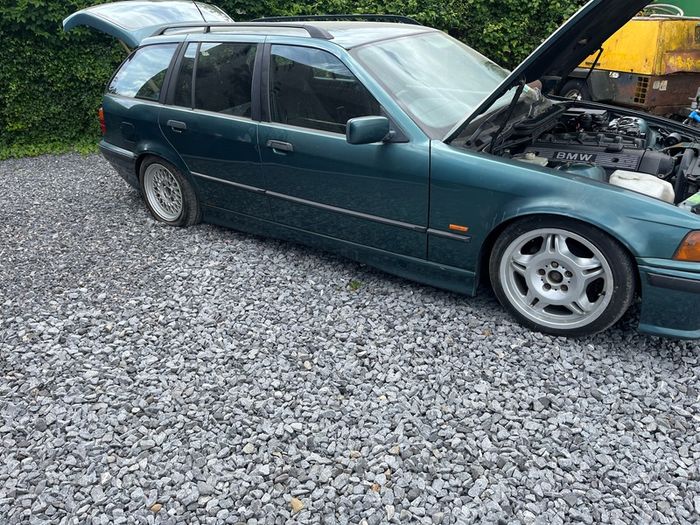 1998 Bmw 323