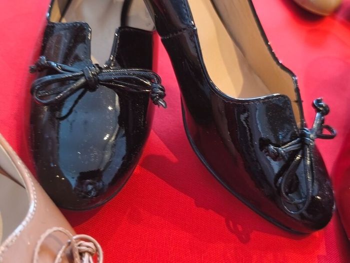 Women's leather shoes.