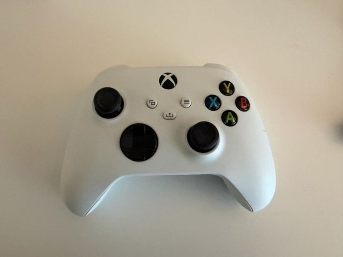 Xbox Wireless Controller - White