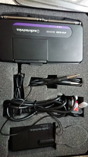 Audio technica atw r200 guitar system