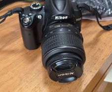 Nikon D5000