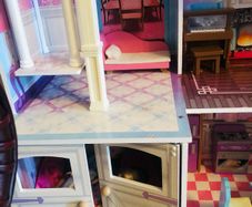 Doll house