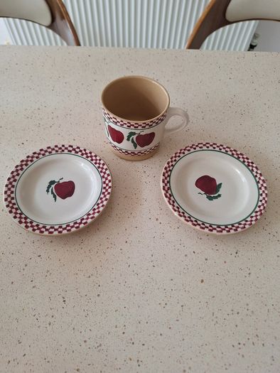 Nicholas Mosse Apple Design Small Mug and plates