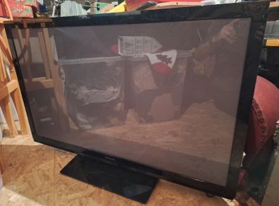Panasonic plasma TX42X50B