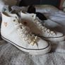 White High Top Converse, Size 8 Image 2