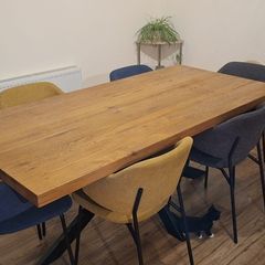 Table and Chairs x 6