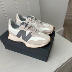 New Balance 327 Size 5