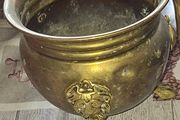 Beautiful Old Brass Footed Cauldron Planter Lion Head &amp; Claw Feet Jardiniere Postage Available or Collection