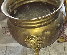 Beautiful Old Brass Footed Cauldron Planter Lion Head & Claw Feet Jardiniere Postage Available or Collection