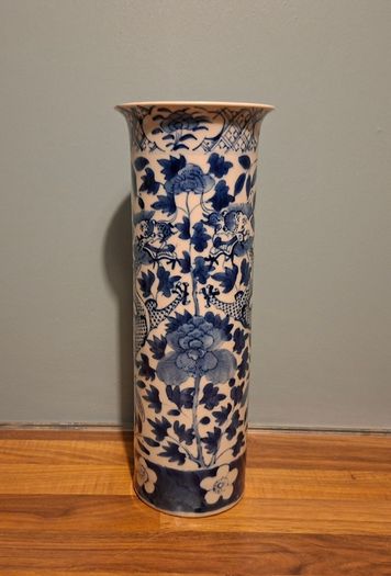 Chinese Porcelain cylinder vase Kangxi Mark 19th Century Brush Pot