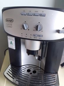 De Longhi Coffee Machine. Cafe Coroso