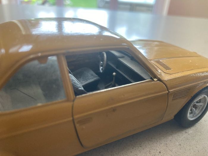 BMW 3.0 CS scale 1/24 lot of three Burago