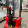 electric stackers Image 4