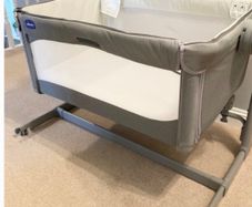 Chicco Next2Me Magic Crib