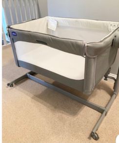 Chicco Next2Me Magic Crib