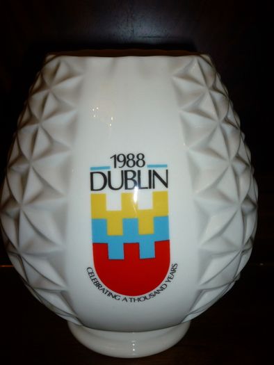 Vase Bowl Limited Edition.IRISH Parian Donegal China 1988 Dublin 1000 Years Commemorative Vase.  Immaculate.