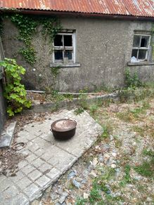 Antique Cast Iron Oven pot