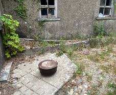 Antique Cast Iron Oven pot