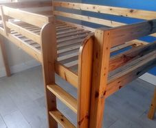 Mid sleeper frame with slide