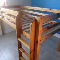 Mid sleeper frame with slide