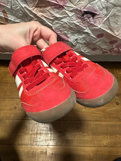 H&M lovely red runners / shoes, size 28