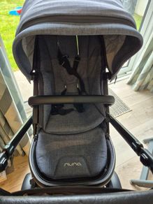 nuna demi grow travel system