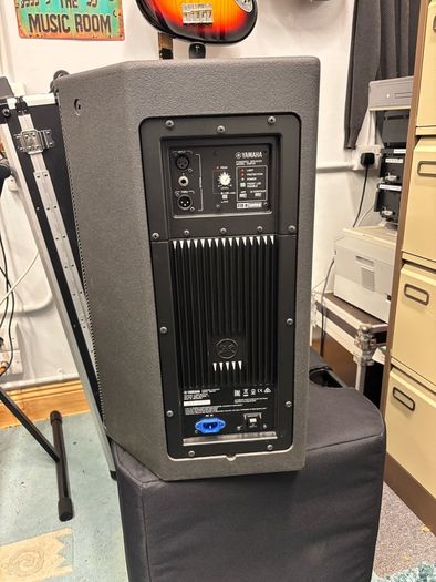 Yamaha DSR112 active loudspeaker