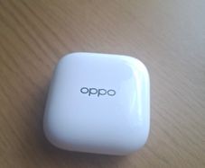 Oppo earphones (needs repair)
