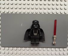 lego star wars sw0004a Darth Vader minifigure (Light Bluish Gray Head)