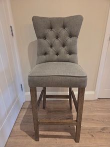 2x Barstools