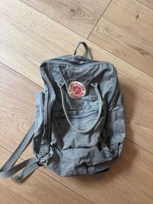Fjallraven Kanken schoolbag